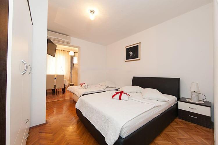 Apartmani Saric Тучепи Экстерьер фото