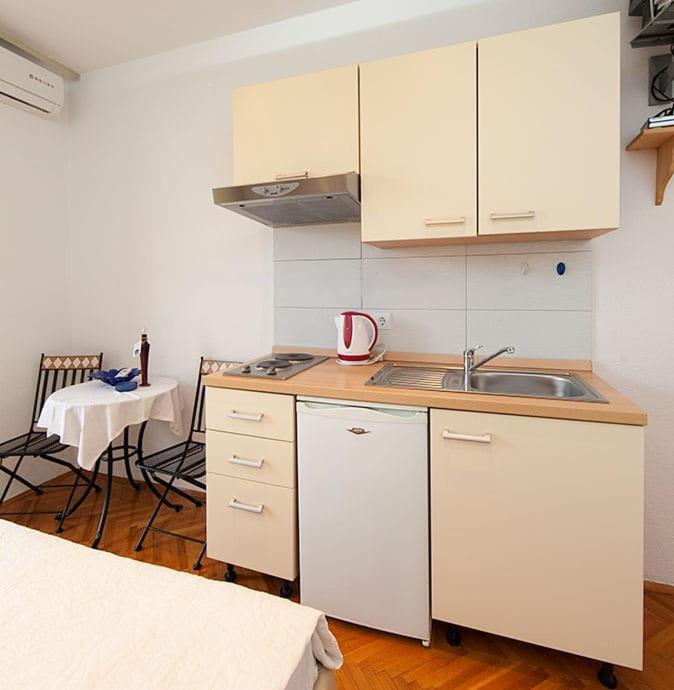 Apartmani Saric Тучепи Экстерьер фото